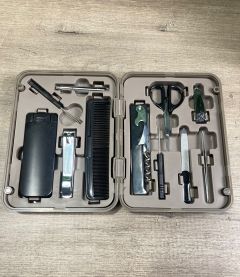 Kit de Aseo Adventure; Caja Dañada; Rastros de uso mínimos no captados por la cámara; 99999900272902, 1.3